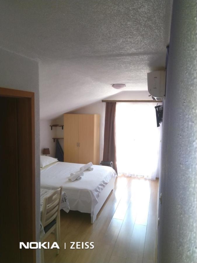 Apartments Mihovil Omiš Extérieur photo
