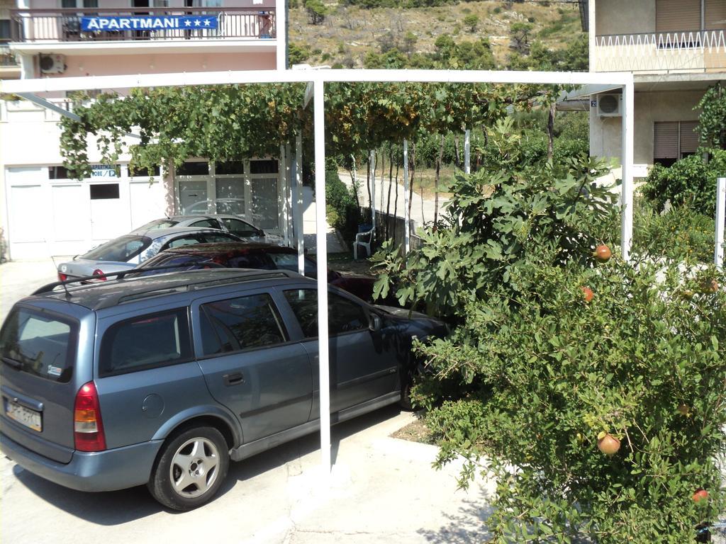 Apartments Mihovil Omiš Extérieur photo